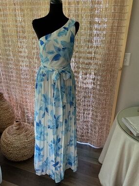 NWT Lizard Thicket One shoulder Jumpsuit